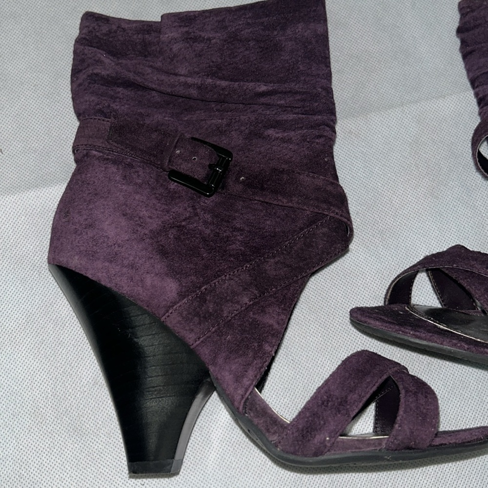 Chinese laundry purple faux suede heeled open toe booties size 5 1/2 - Picture 2 of 7